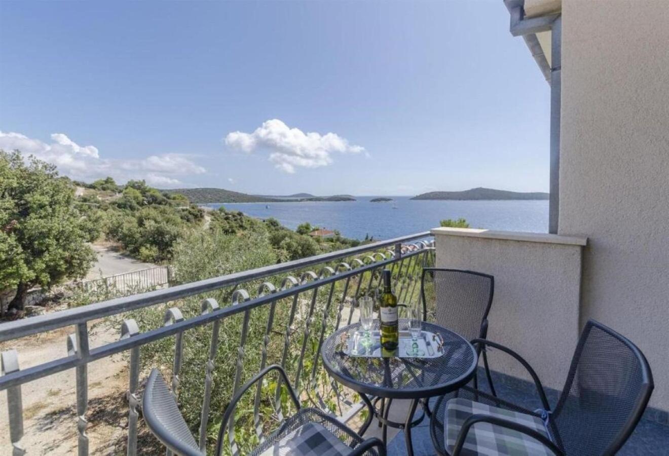Apartments Mil - 80M From The Sea Sevid Zewnętrze zdjęcie